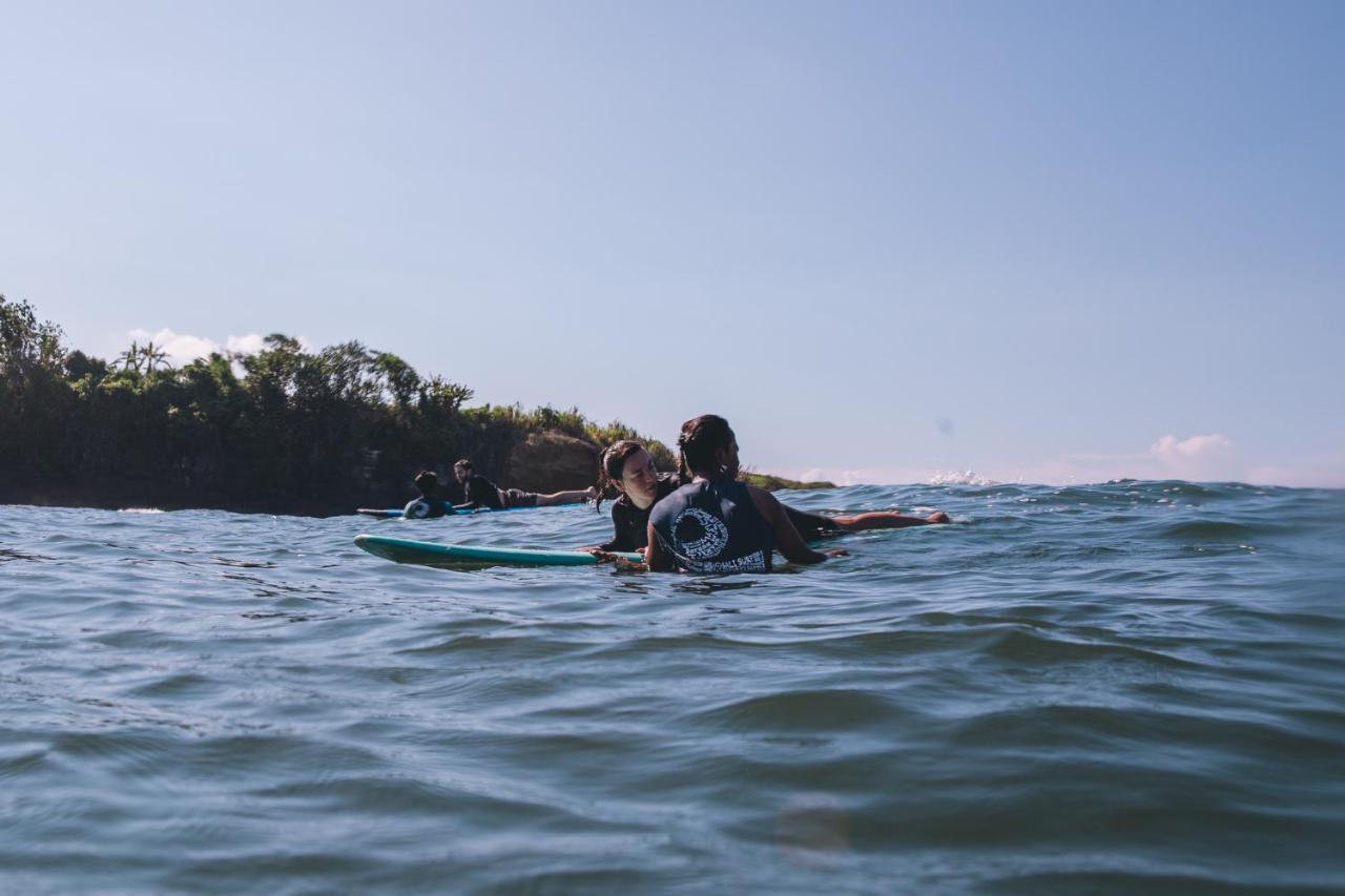 Seaside Tribe - Boutique Surf Stay & Retreat Tanah Lot  Luaran gambar