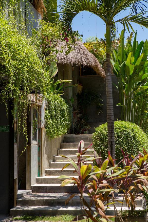 Seaside Tribe - Boutique Surf Stay & Retreat Tanah Lot  Luaran gambar